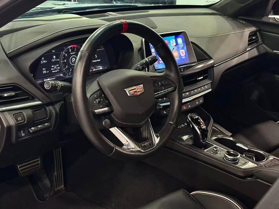 2022 Cadillac CT4-V Blackwing - Image 10 of 17