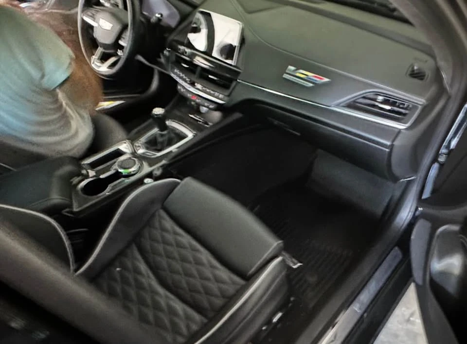 2022 Cadillac CT4-V Blackwing - Image 5 of 5
