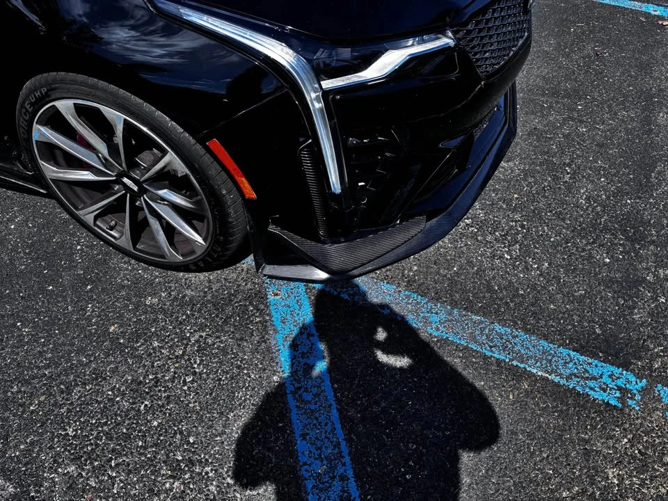 2022 Cadillac CT4-V Blackwing - Image 2 of 8