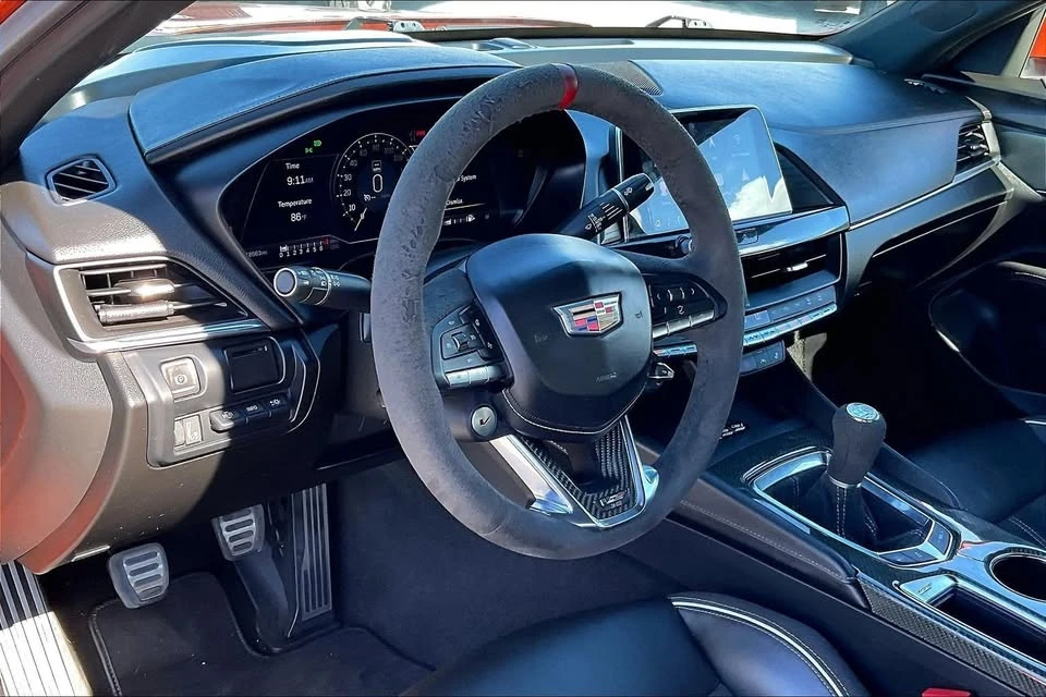 2022 Cadillac CT4-V Blackwing - Image 2 of 20