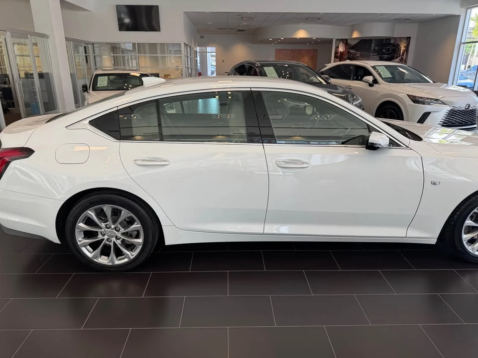 2022 Cadillac CT5 - Image 4 of 8