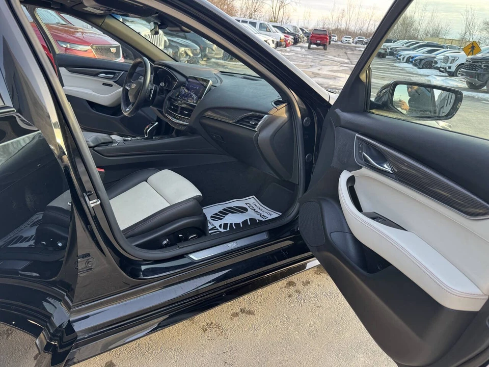 2022 Cadillac CT5 - Image 15 of 19