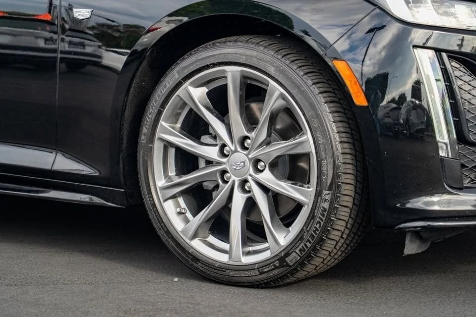 2022 Cadillac CT5 - Image 9 of 17