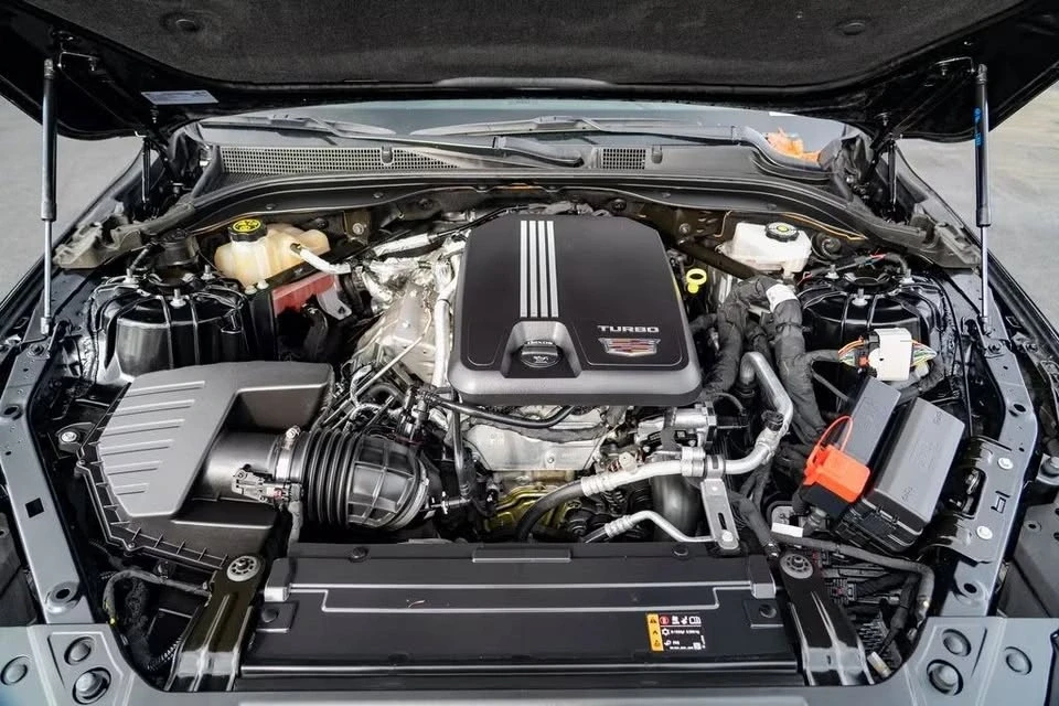 2022 Cadillac CT5 - Image 16 of 17