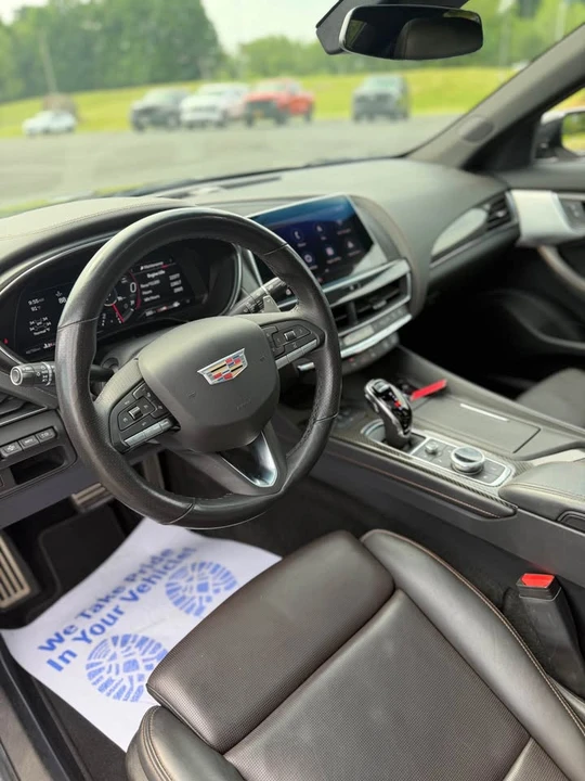 2022 Cadillac CT5 - Image 5 of 8