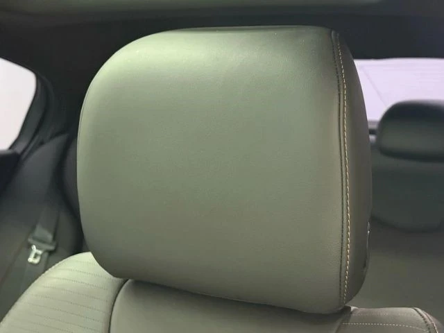 2022 Cadillac CT5 - Image 19 of 21