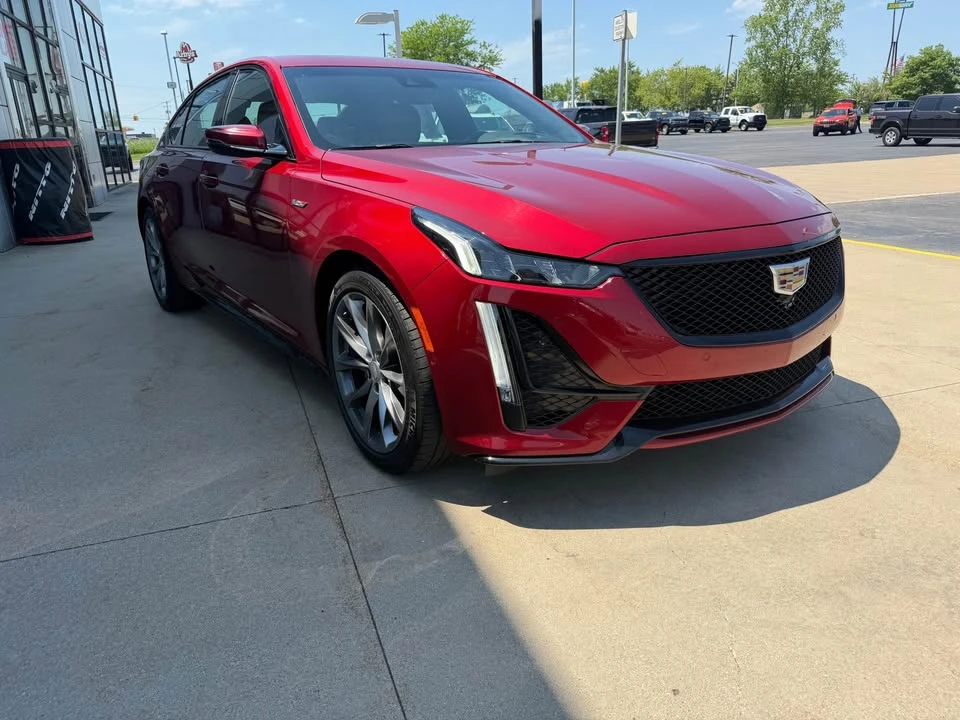 2022 Cadillac CT5-V - Image 2 of 11