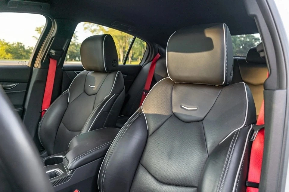 2022 Cadillac CT5-V Blackwing - Image 8 of 11