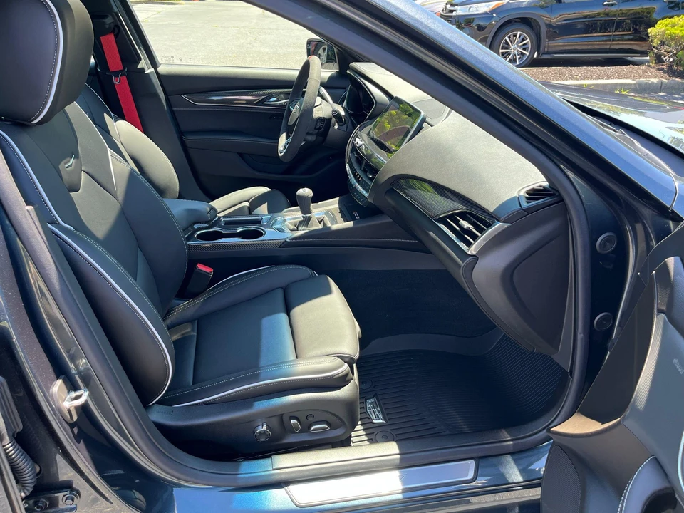 2022 Cadillac CT5-V Blackwing - Image 29 of 31