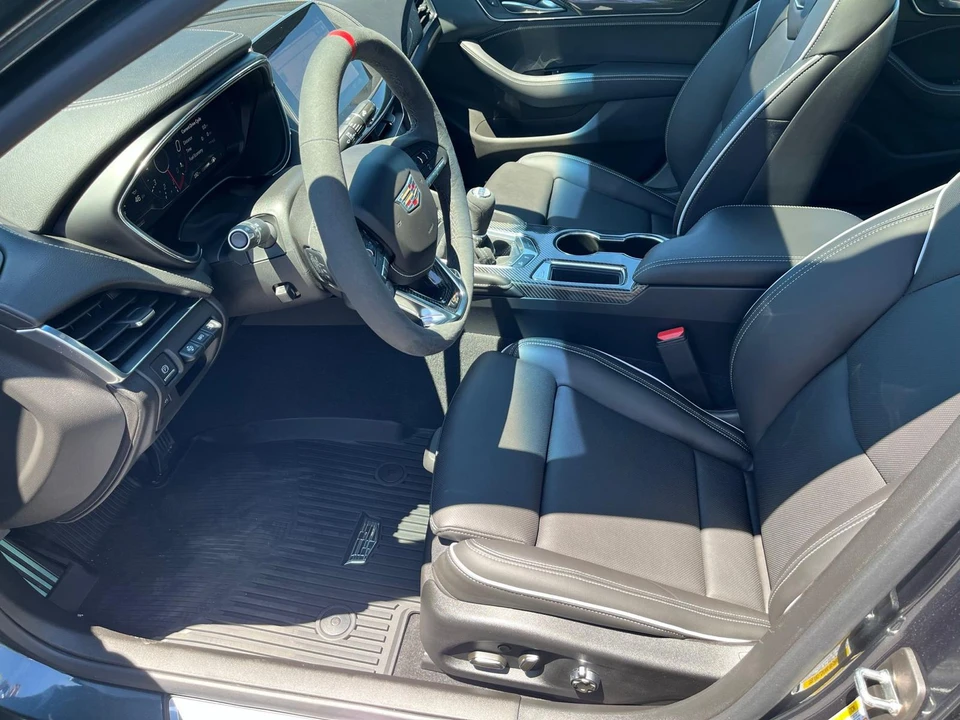 2022 Cadillac CT5-V Blackwing - Image 28 of 31