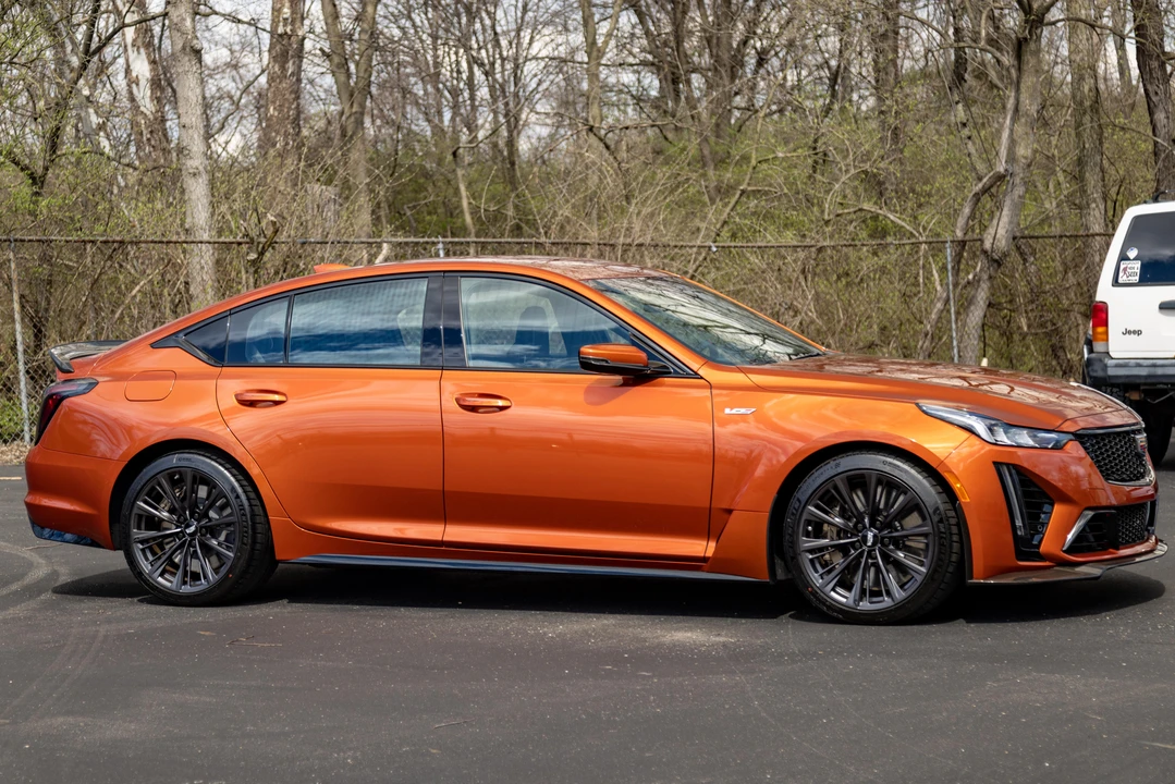 2022 Cadillac CT5-V Blackwing - Image 25 of 31