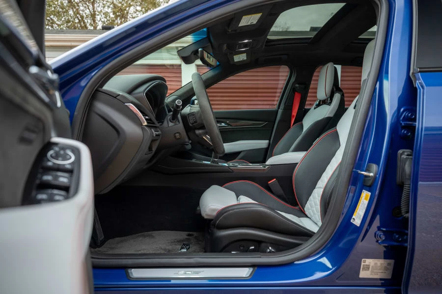 2022 Cadillac CT5-V Blackwing - Image 18 of 29