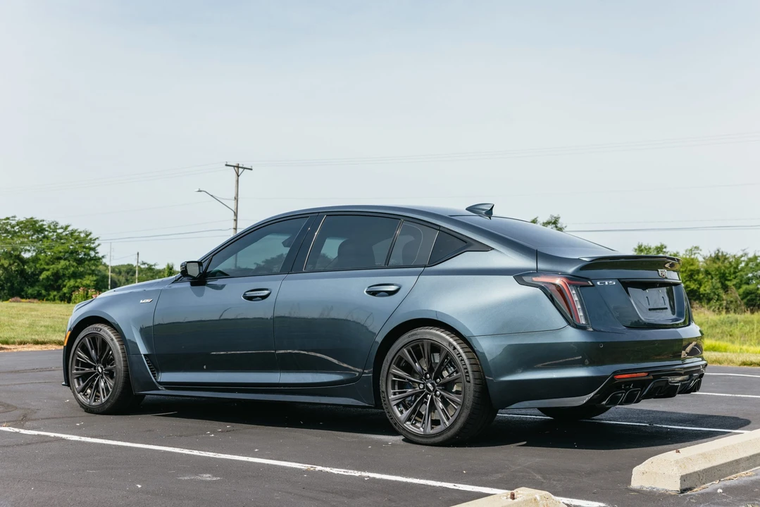 2022 Cadillac CT5-V Blackwing - Image 8 of 31