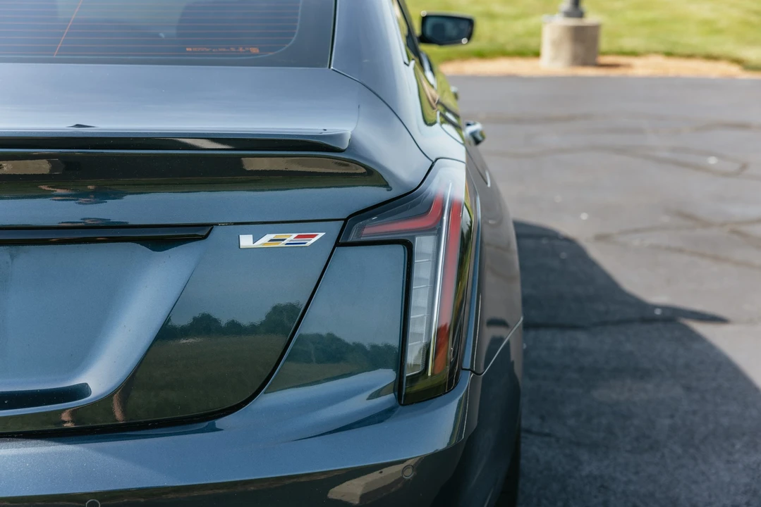 2022 Cadillac CT5-V Blackwing - Image 15 of 31