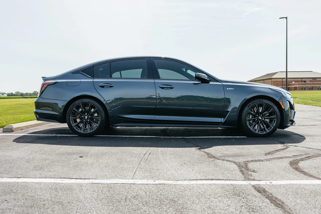 2022 Cadillac CT5-V Blackwing - Image 5 of 31