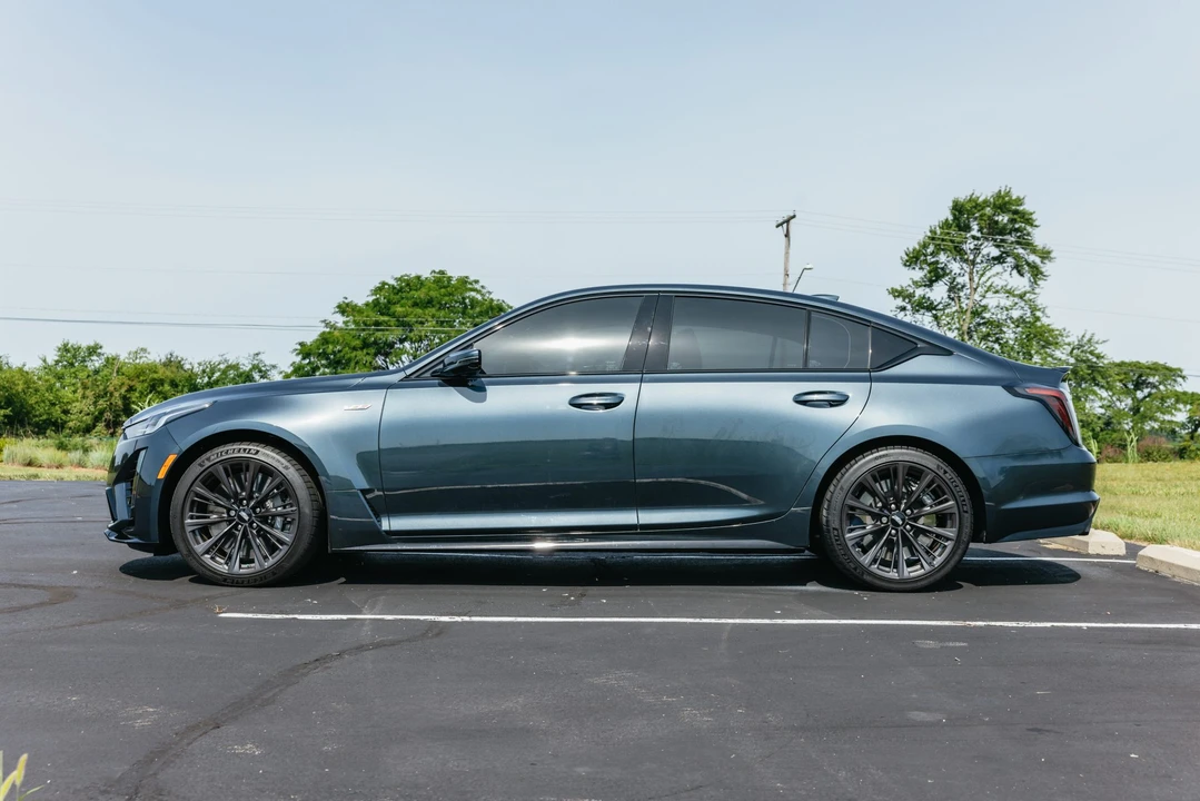 2022 Cadillac CT5-V Blackwing - Image 9 of 31
