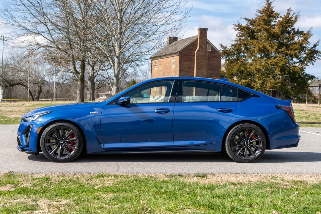 2022 Cadillac CT5-V Blackwing - Image 11 of 31