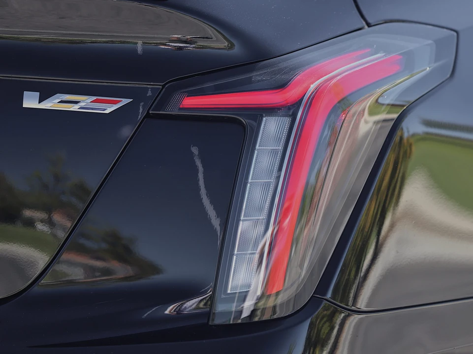 2022 Cadillac CT5-V Blackwing - Image 26 of 31