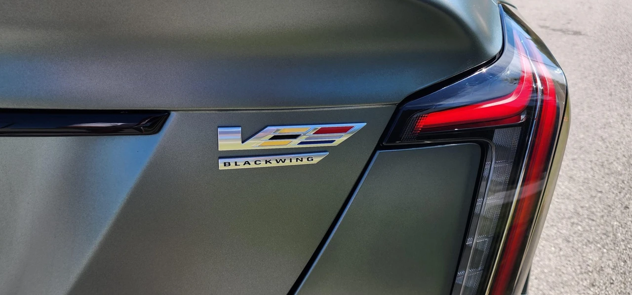 2022 Cadillac CT5-V Blackwing - Image 25 of 31