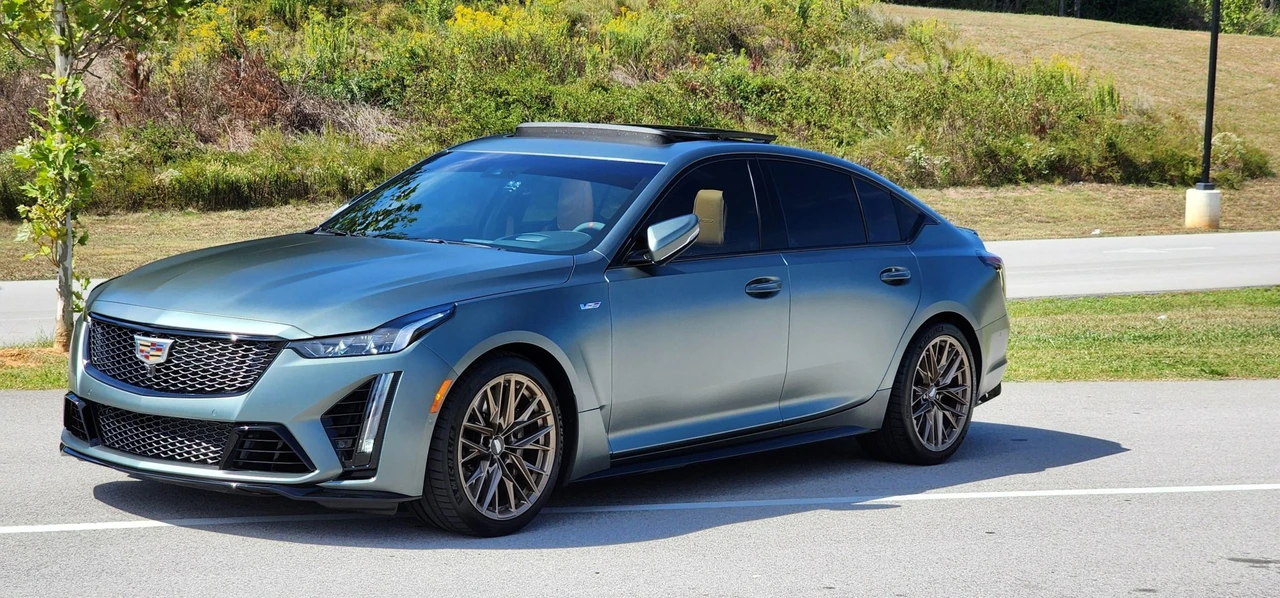 2022 Cadillac CT5-V Blackwing - Image 2 of 31
