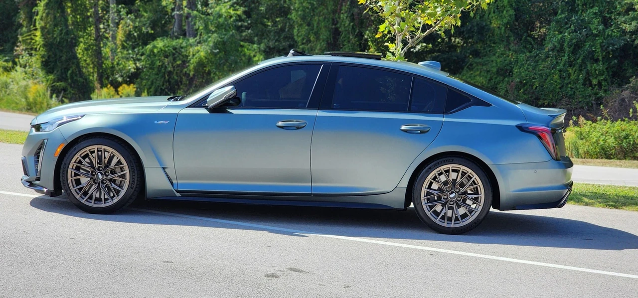 2022 Cadillac CT5-V Blackwing - Image 13 of 31