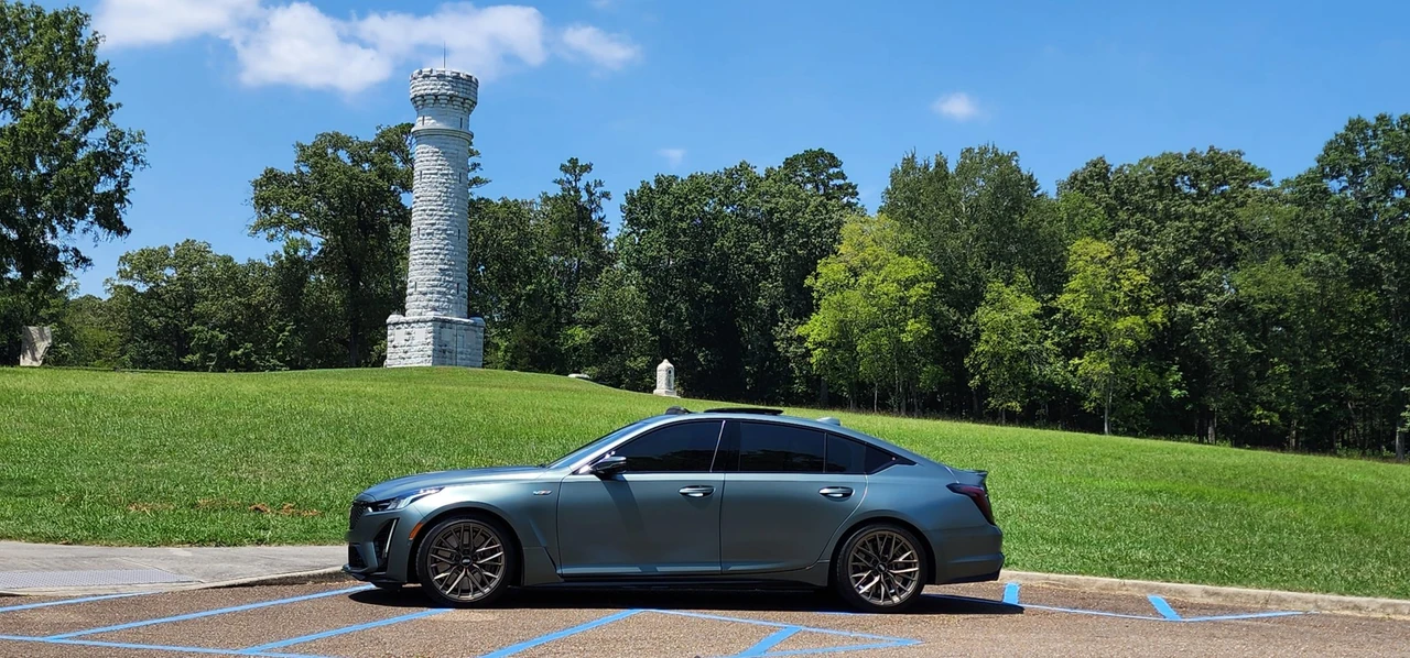 2022 Cadillac CT5-V Blackwing - Image 17 of 31
