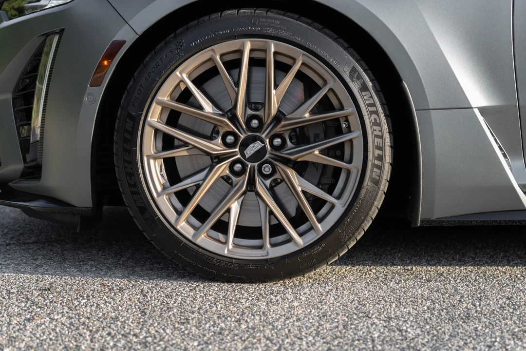 2022 Cadillac CT5-V Blackwing - Image 28 of 31