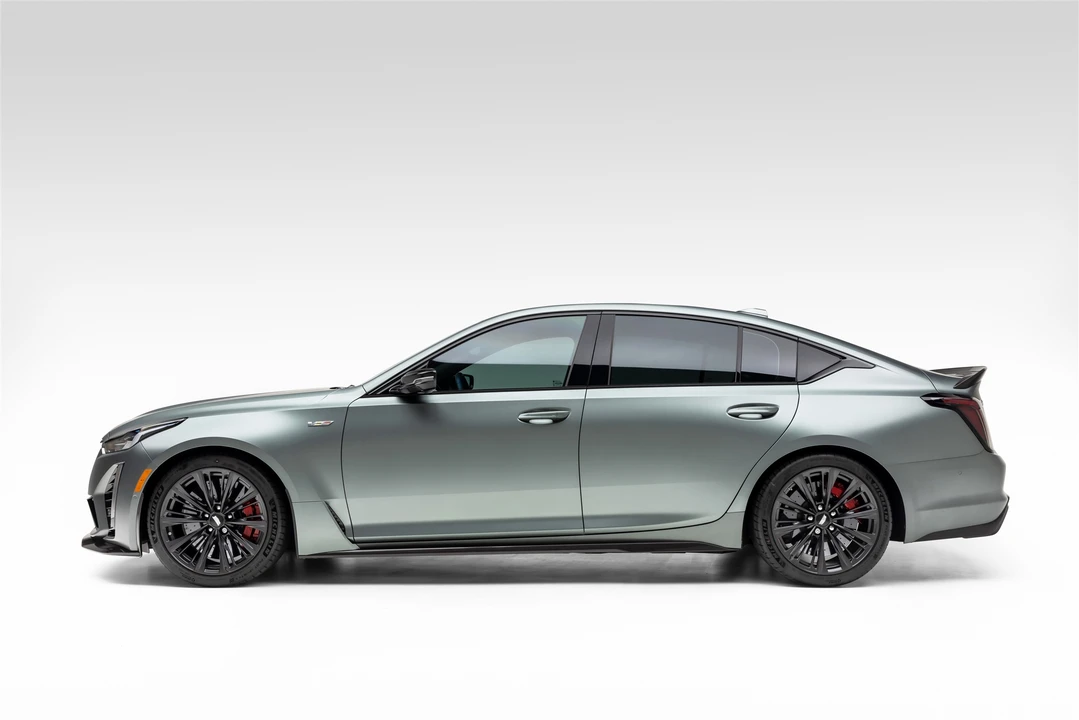 2022 Cadillac CT5-V Blackwing - Image 2 of 31
