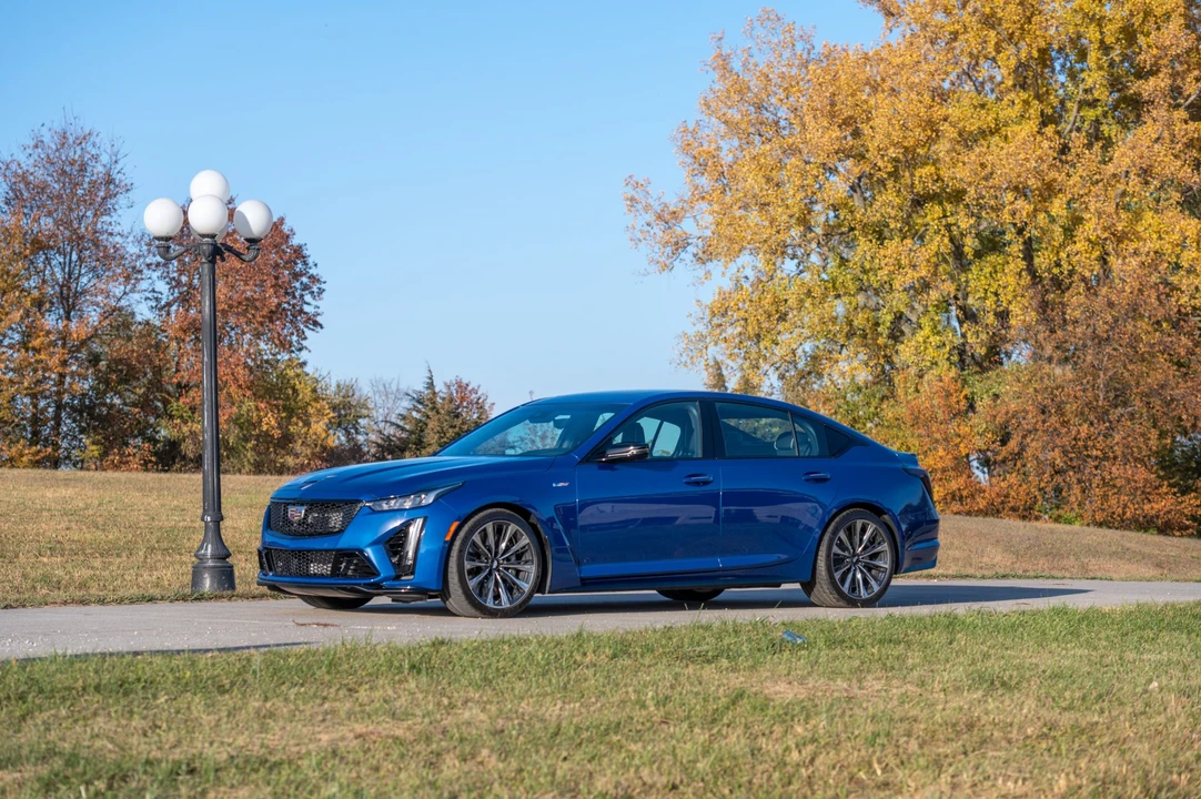 2022 Cadillac CT5-V Blackwing - Image 15 of 31