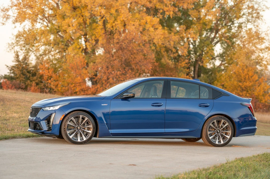 2022 Cadillac CT5-V Blackwing - Image 19 of 31