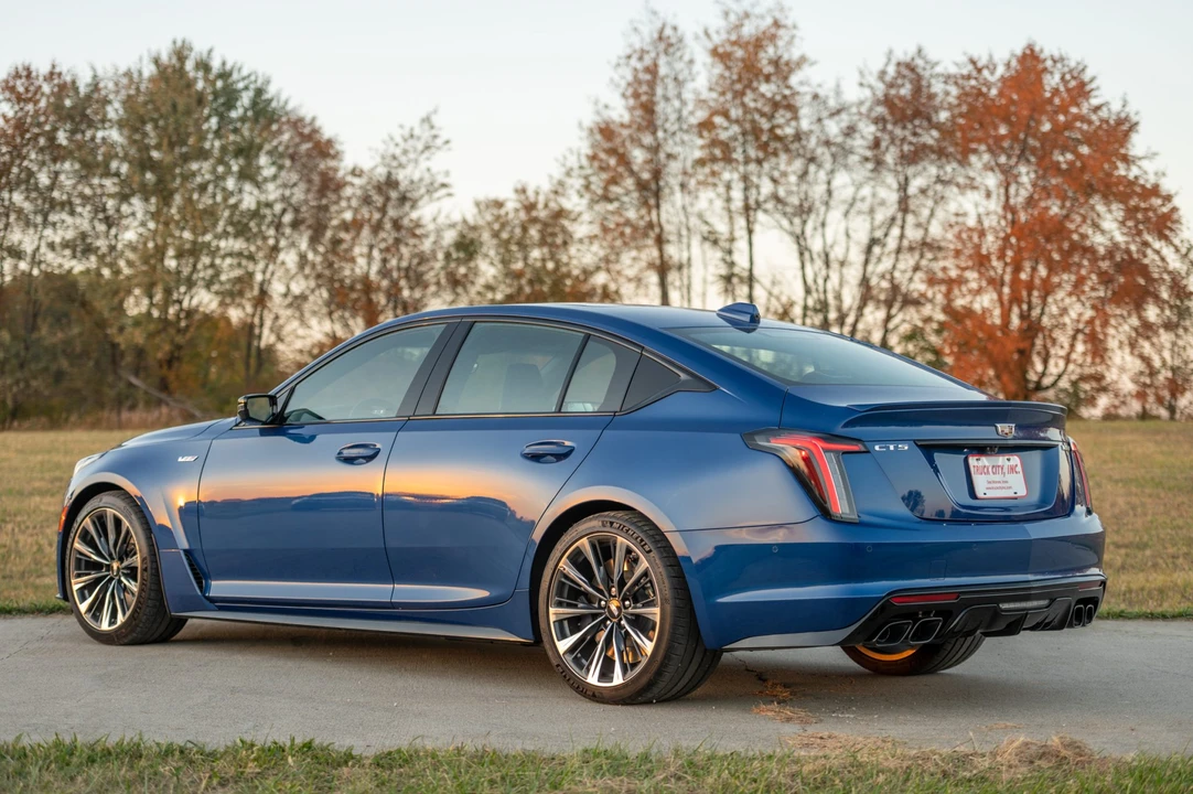 2022 Cadillac CT5-V Blackwing - Image 25 of 31
