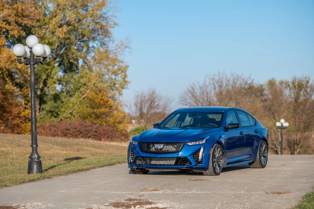 2022 Cadillac CT5-V Blackwing - Image 8 of 31