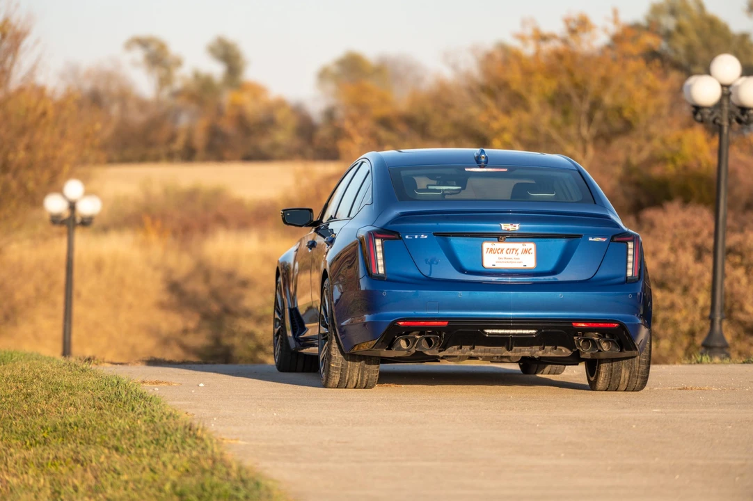 2022 Cadillac CT5-V Blackwing - Image 30 of 31
