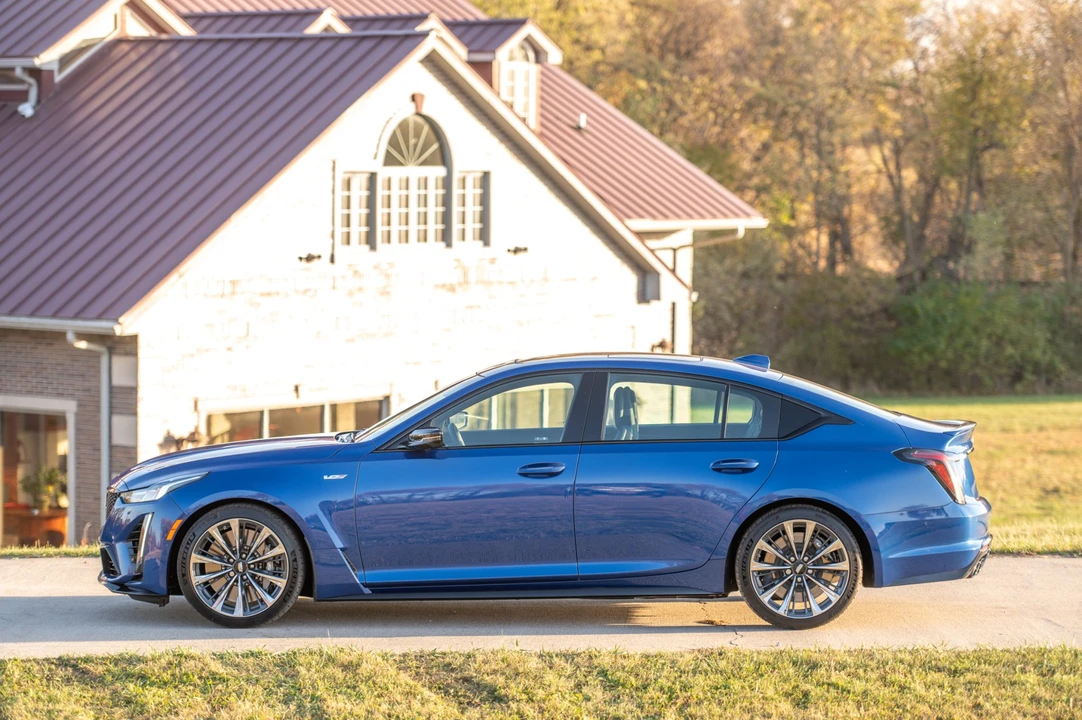 2022 Cadillac CT5-V Blackwing - Image 22 of 31
