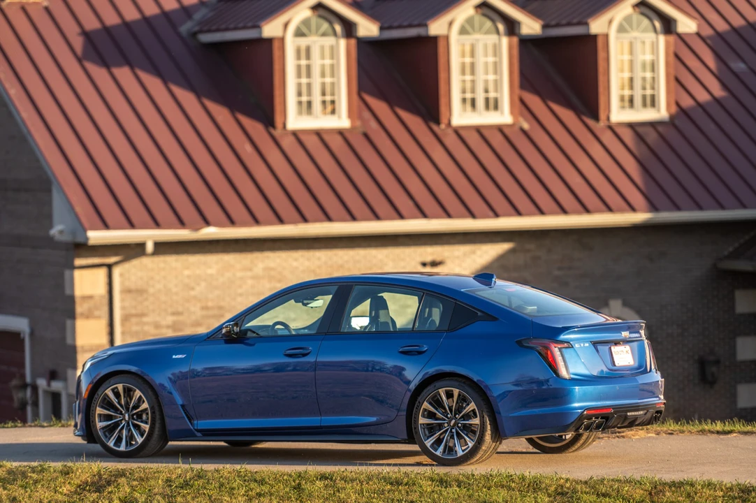2022 Cadillac CT5-V Blackwing - Image 24 of 31