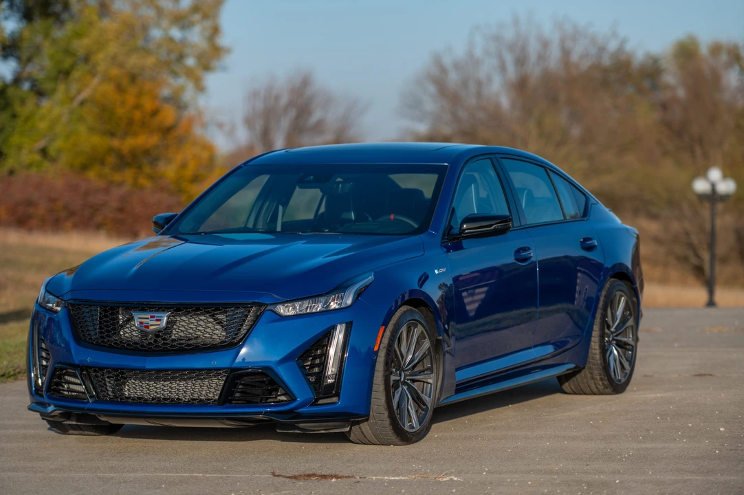 2022 Cadillac CT5-V Blackwing - Image 7 of 31