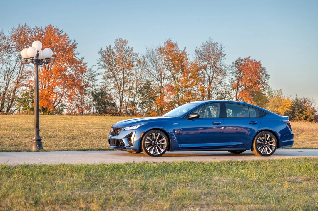 2022 Cadillac CT5-V Blackwing - Image 16 of 31