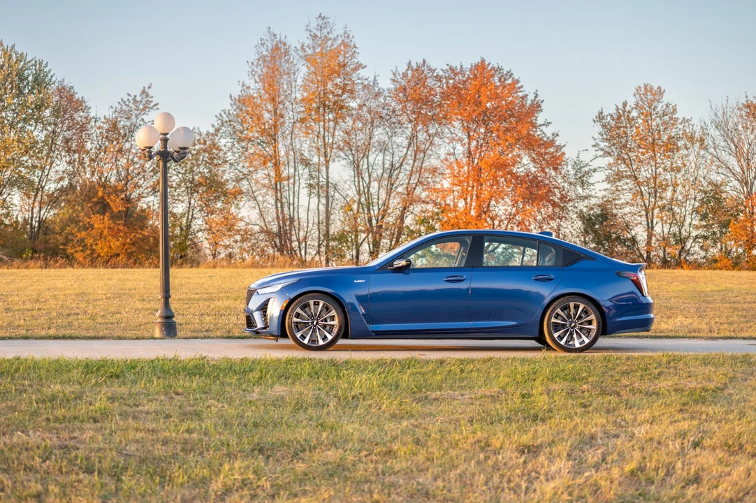 2022 Cadillac CT5-V Blackwing - Image 17 of 31