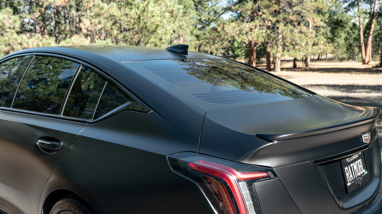 2022 Cadillac CT5-V Blackwing - Image 26 of 31