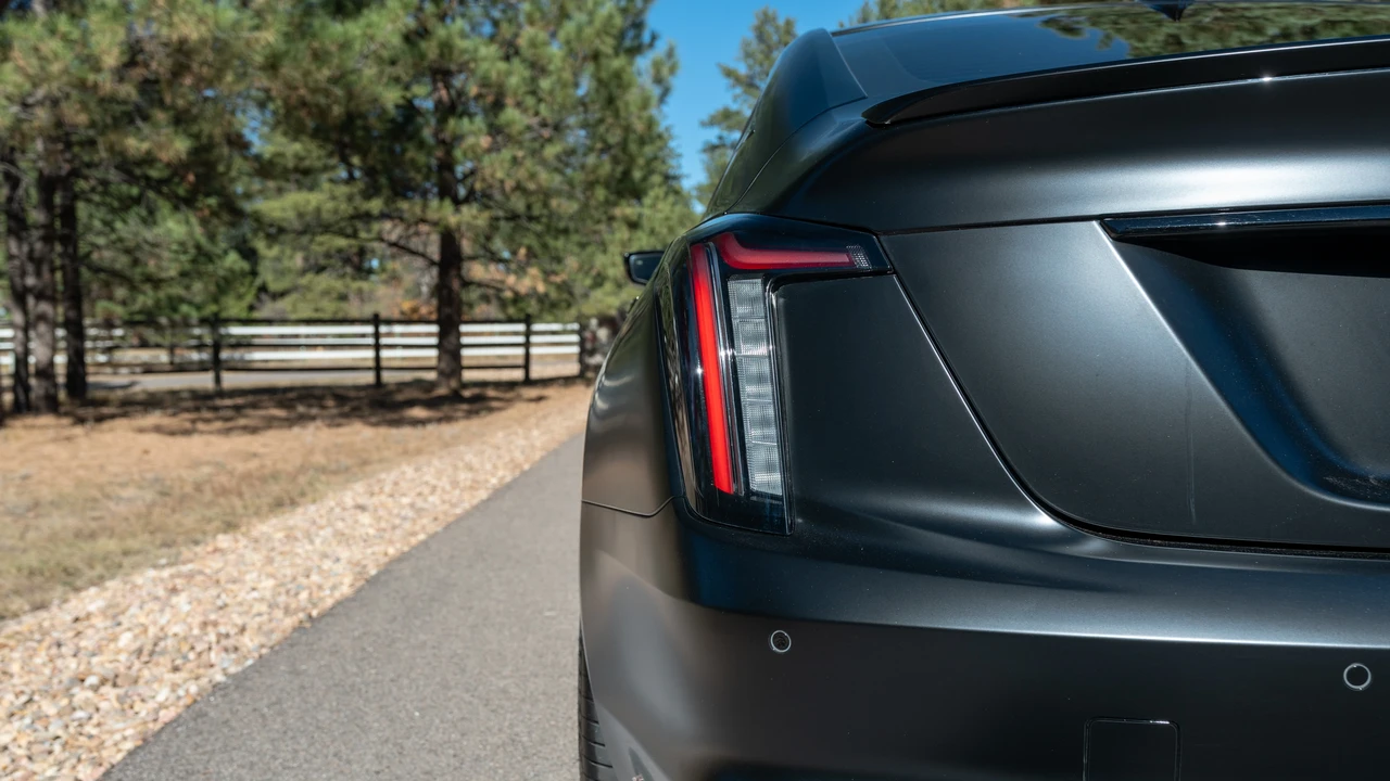 2022 Cadillac CT5-V Blackwing - Image 18 of 31