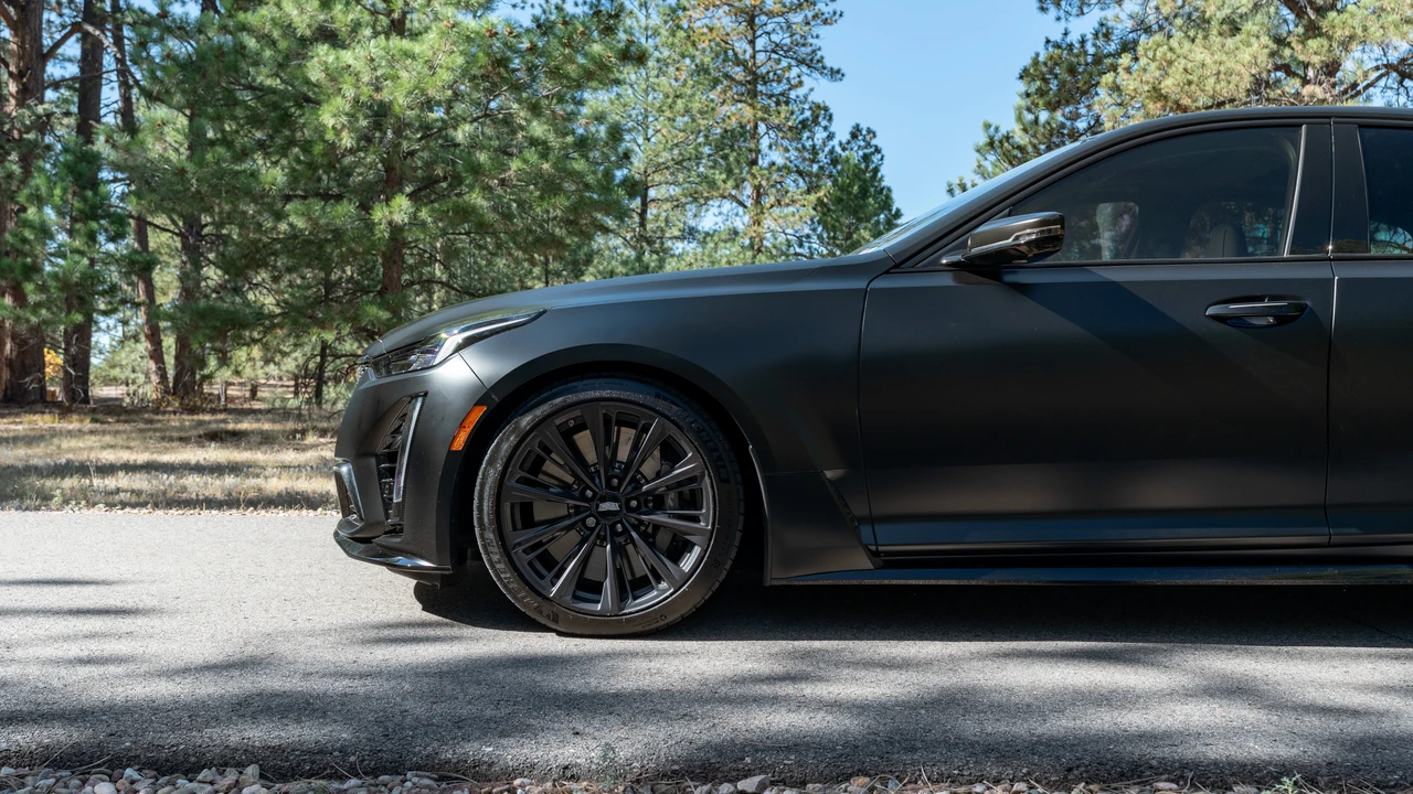 2022 Cadillac CT5-V Blackwing - Image 12 of 31