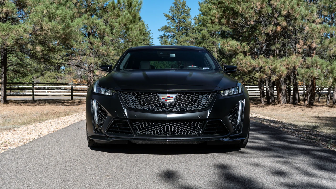 2022 Cadillac CT5-V Blackwing - Image 2 of 31