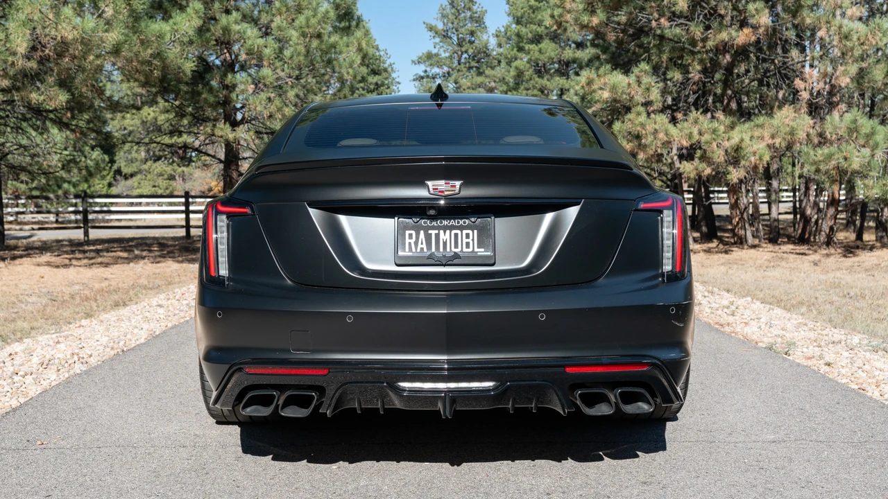 2022 Cadillac CT5-V Blackwing - Image 17 of 31