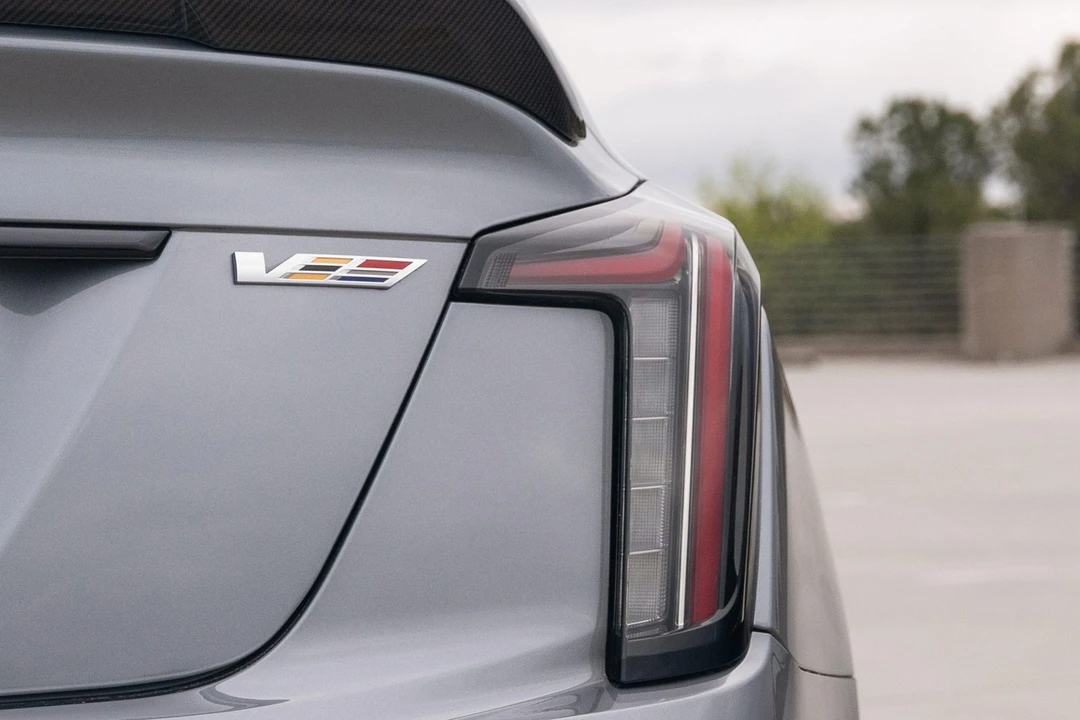 2022 Cadillac CT5-V Blackwing - Image 16 of 31