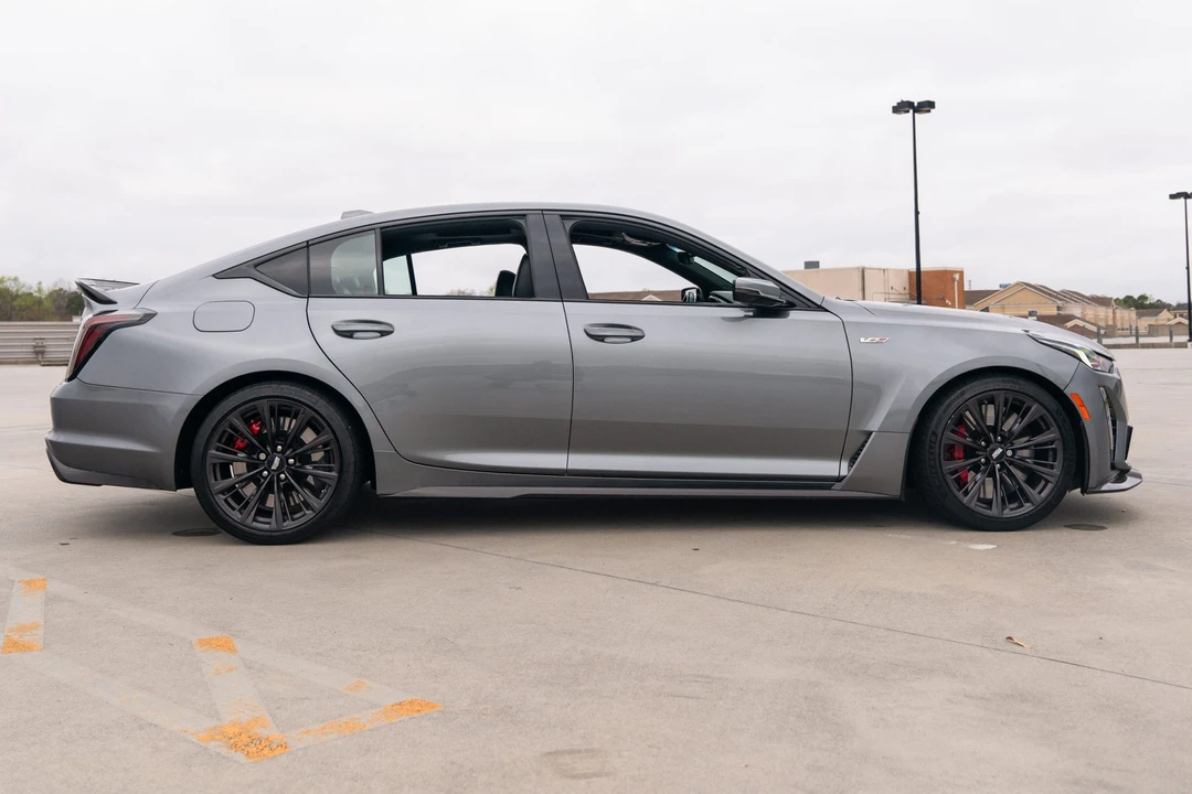 2022 Cadillac CT5-V Blackwing - Image 9 of 31