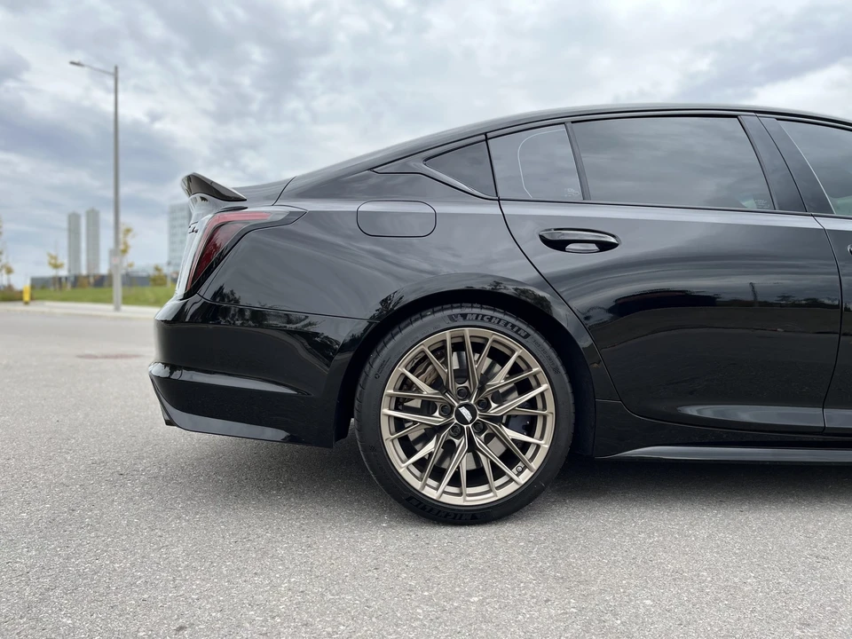 2022 Cadillac CT5-V Blackwing - Image 17 of 31