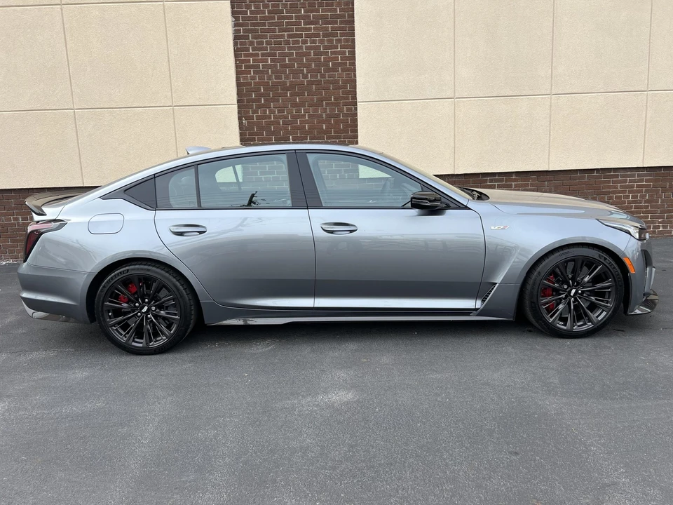 2022 Cadillac CT5-V Blackwing - Image 28 of 31