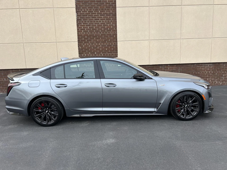 2022 Cadillac CT5-V Blackwing - Image 27 of 31