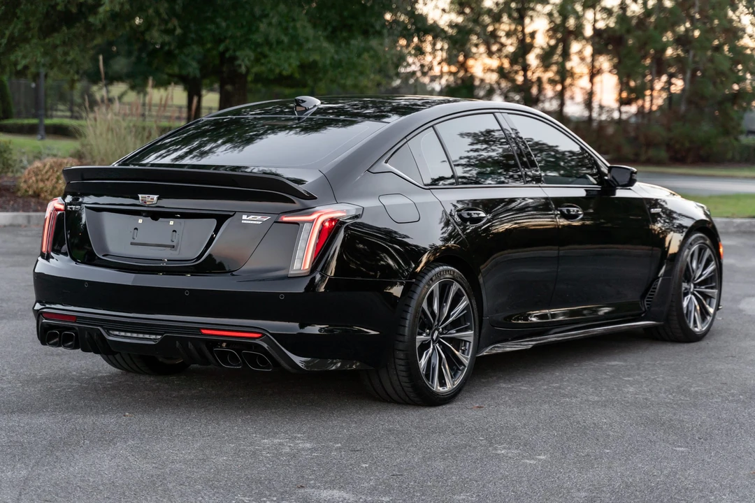 2022 Cadillac CT5-V Blackwing - Image 17 of 31
