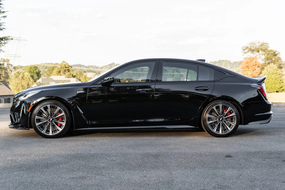 2022 Cadillac CT5-V Blackwing - Image 9 of 31